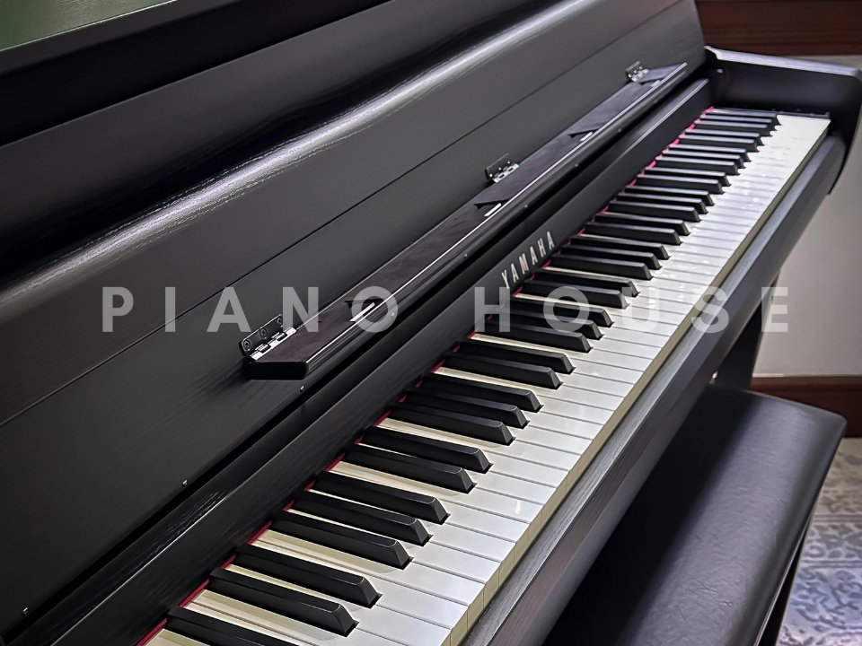 YAMAHA CLP-885 B - Ảnh thực tế 8
